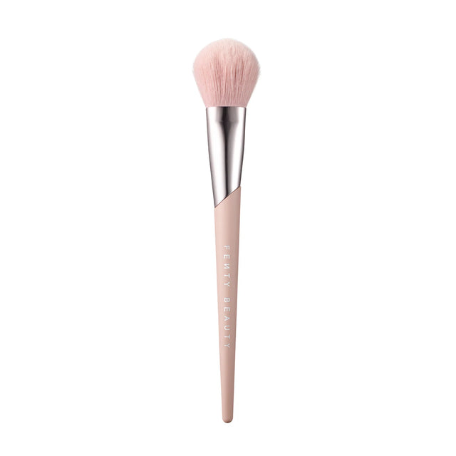 Fenty Beauty, Sculpting Bronzer Brush, Sculpting Bronzer Brush, Bronzer Brush, 195  Fenty Beauty - Nutra Best Bulgaria