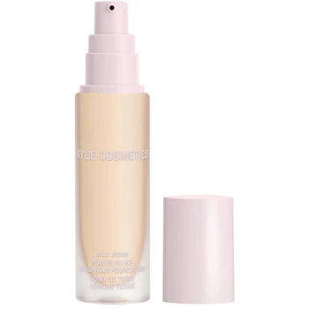 Kylie Cosmetics - Power Plush Longwear Foundation 30 ml  Kylie Cosmetics - Nutra Best Bulgaria